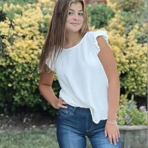 Les Amis White Ruffled Cap Sleeve Blouse